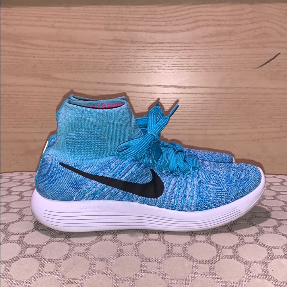 nike lunarepic running shoes